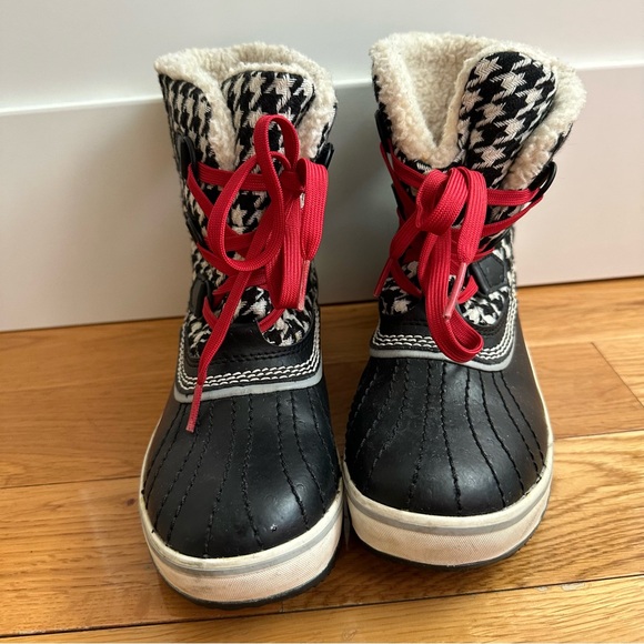 Sorel Tivoli Black White Houndstooth Waterproof Winter Boots - Picture 4 of 5